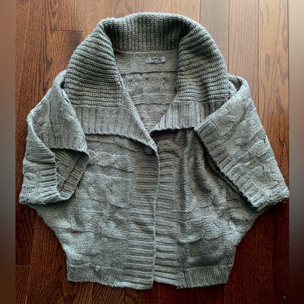 Women’s shawl/poncho cotton cable knit wrap sweater in dark gray size medium